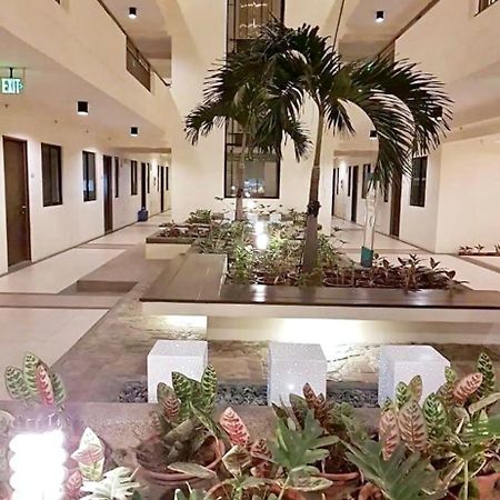 The Atherton Paranaque City ภายนอก รูปภาพ