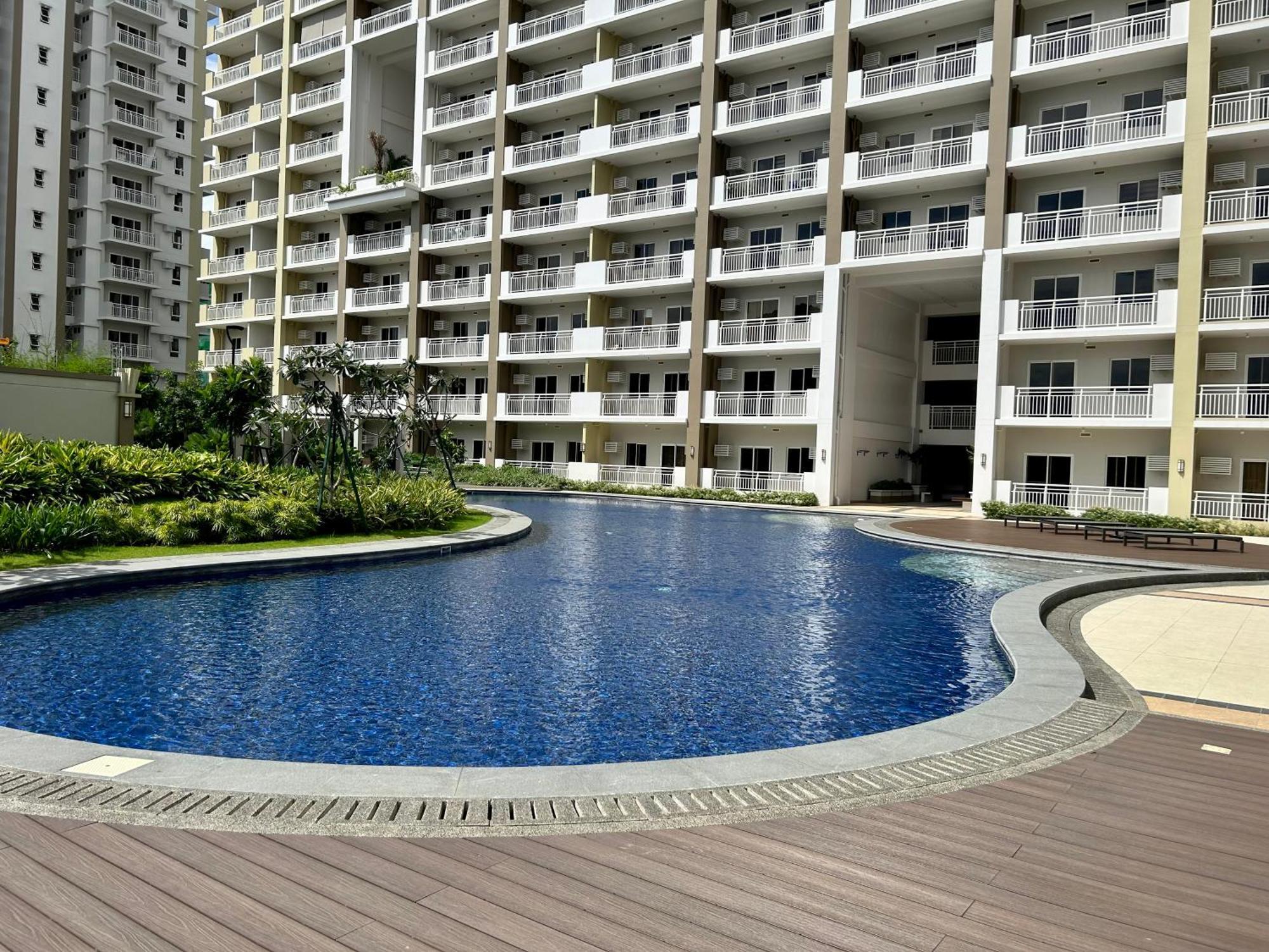 The Atherton Paranaque City ภายนอก รูปภาพ