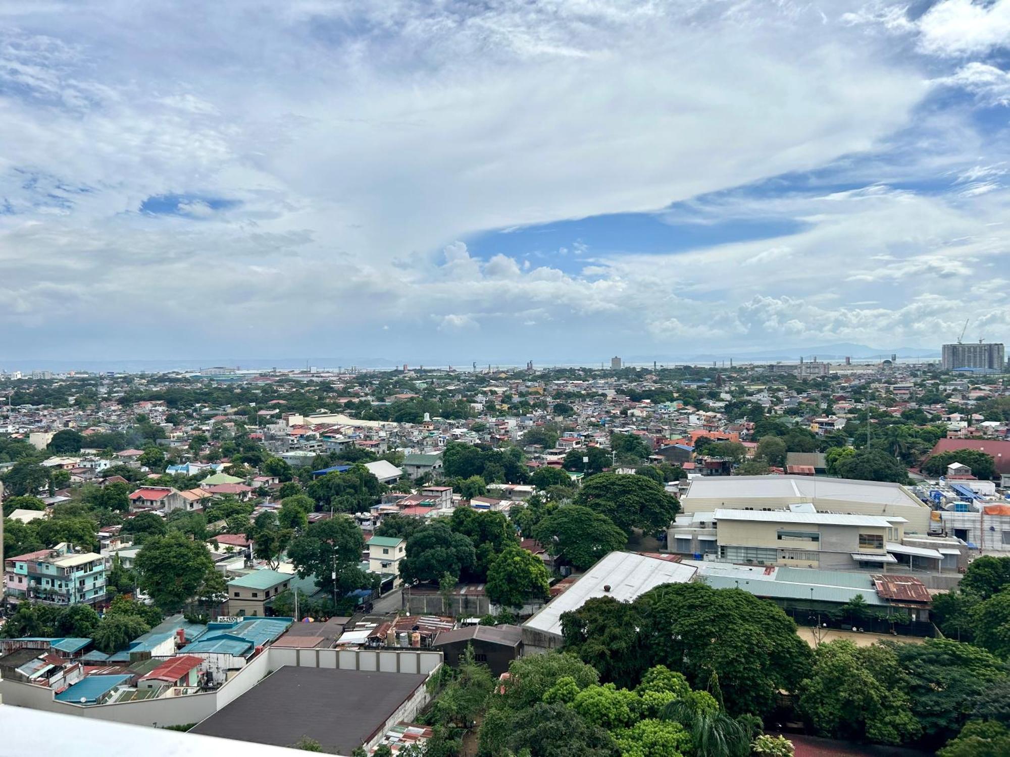 The Atherton Paranaque City ภายนอก รูปภาพ